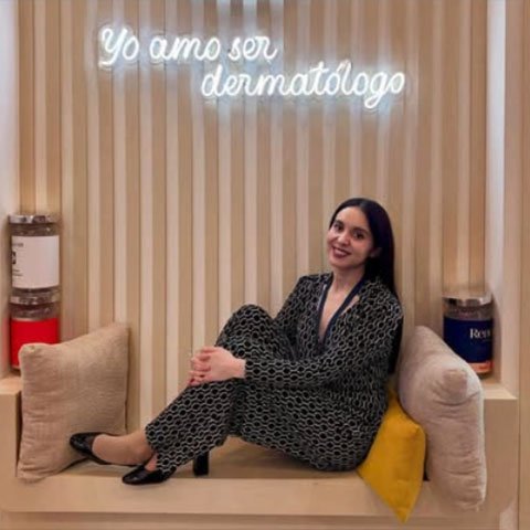 Doctor dermatologo vanessa 9 Consulta dermatologo cdmx el mejor dermatologo dermatitis manos rostro cara barros acne tratamientos opecaciones doctor especializado cdmx cerca de mi